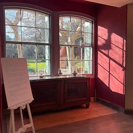 Villa Magdala-Chambre D'Hotes 5 3* הייר
