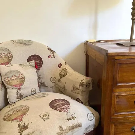 Villa Magdala-Chambre D'Hotes 5 Bed and Breakfast Ιέρ